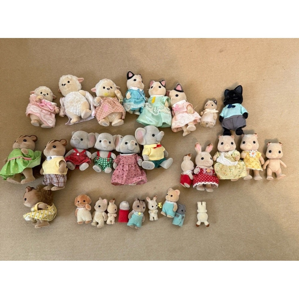 HUGE!!! Lot 150 + Calico Critters Figures Furniture Clothes  Accessories